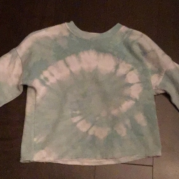 💫 (3/20$)Cropped tie dye style sweater! - Picture 3 of 3
